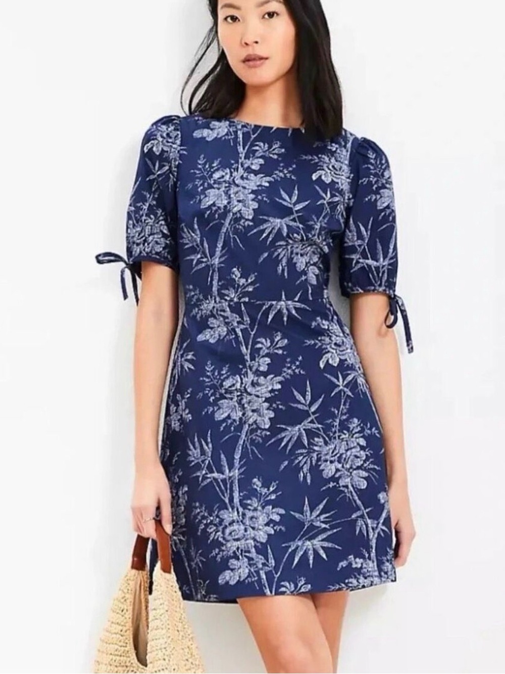 LOFT Cotton Navy Blue Floral Back Out Tie-Cuff Puff Sleeves Sz 8
